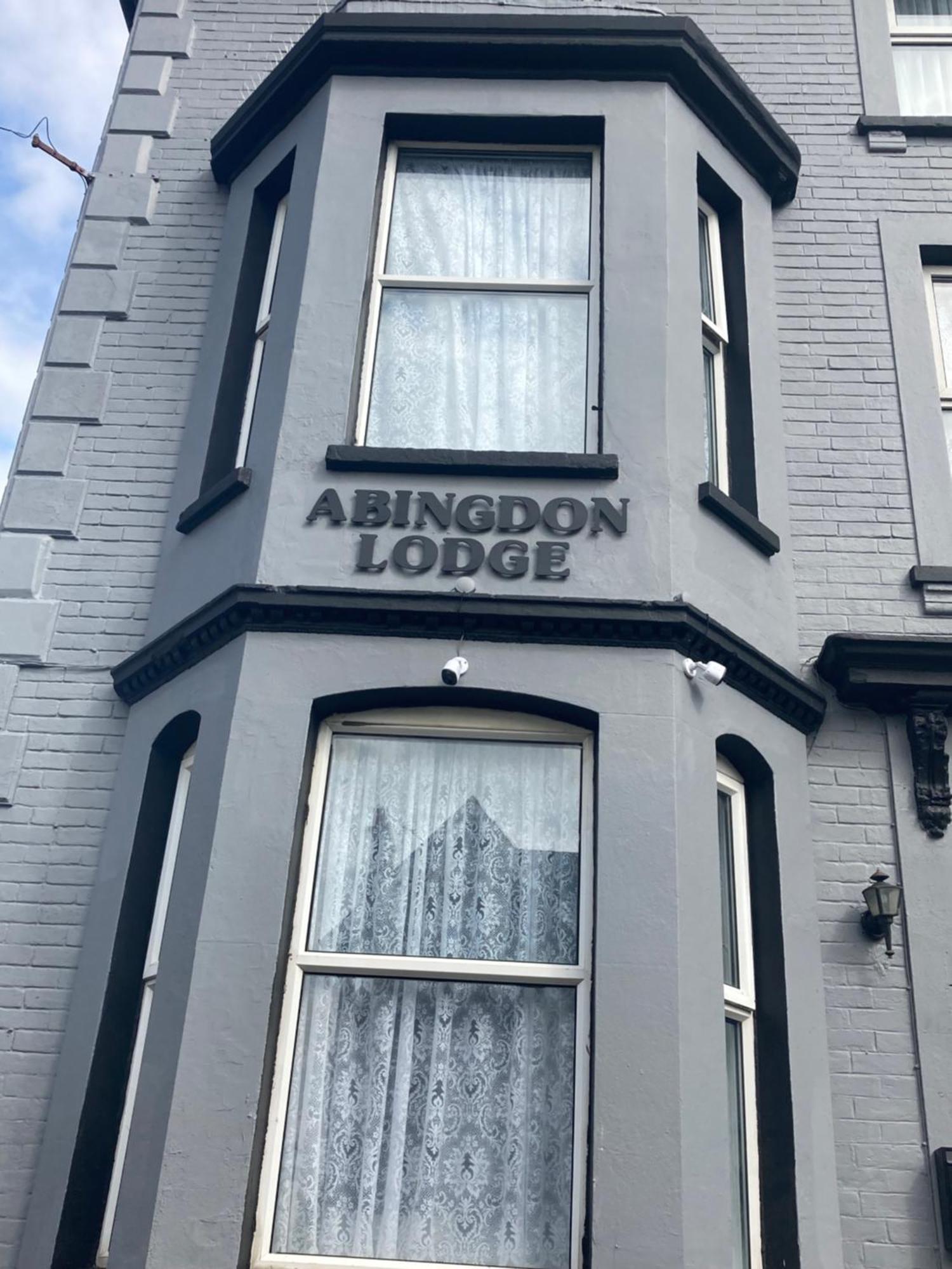 Abingdon Lodge & Suit Райд Экстерьер фото